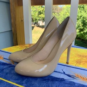 WITTNER leather heels